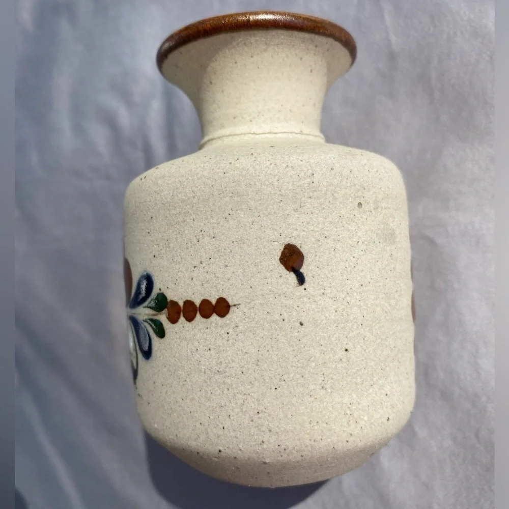 Stoneware bud vase cream blue brown white signed